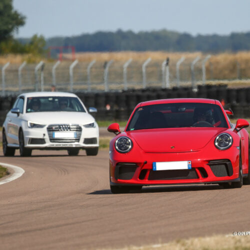 voiture de course télécommandée pas cher