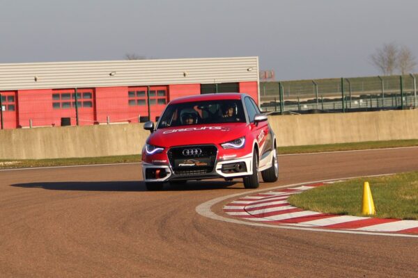 Cours de pilotage sur Audi A1 Cup