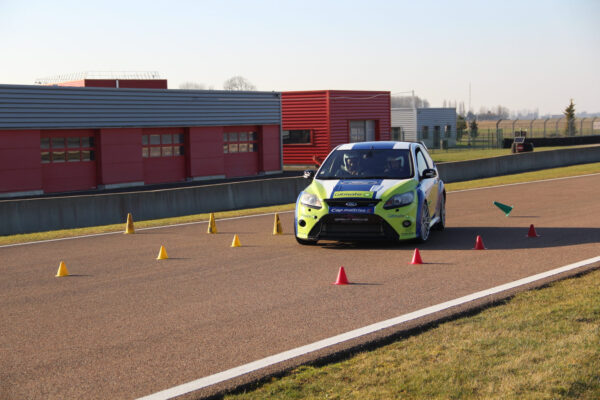 Stage de perfectionnement à la conduite - Ford Focus RS