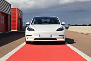 Stage de « e-pilotage » sur véhicule électrique TESLA