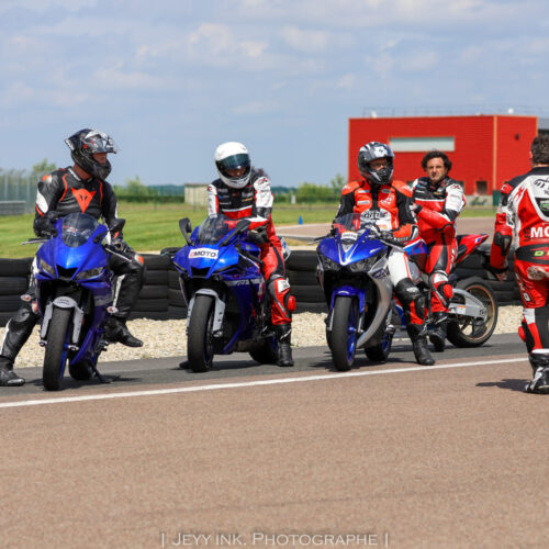 LFGMOTO STAGE DE PILOTAGE VIP